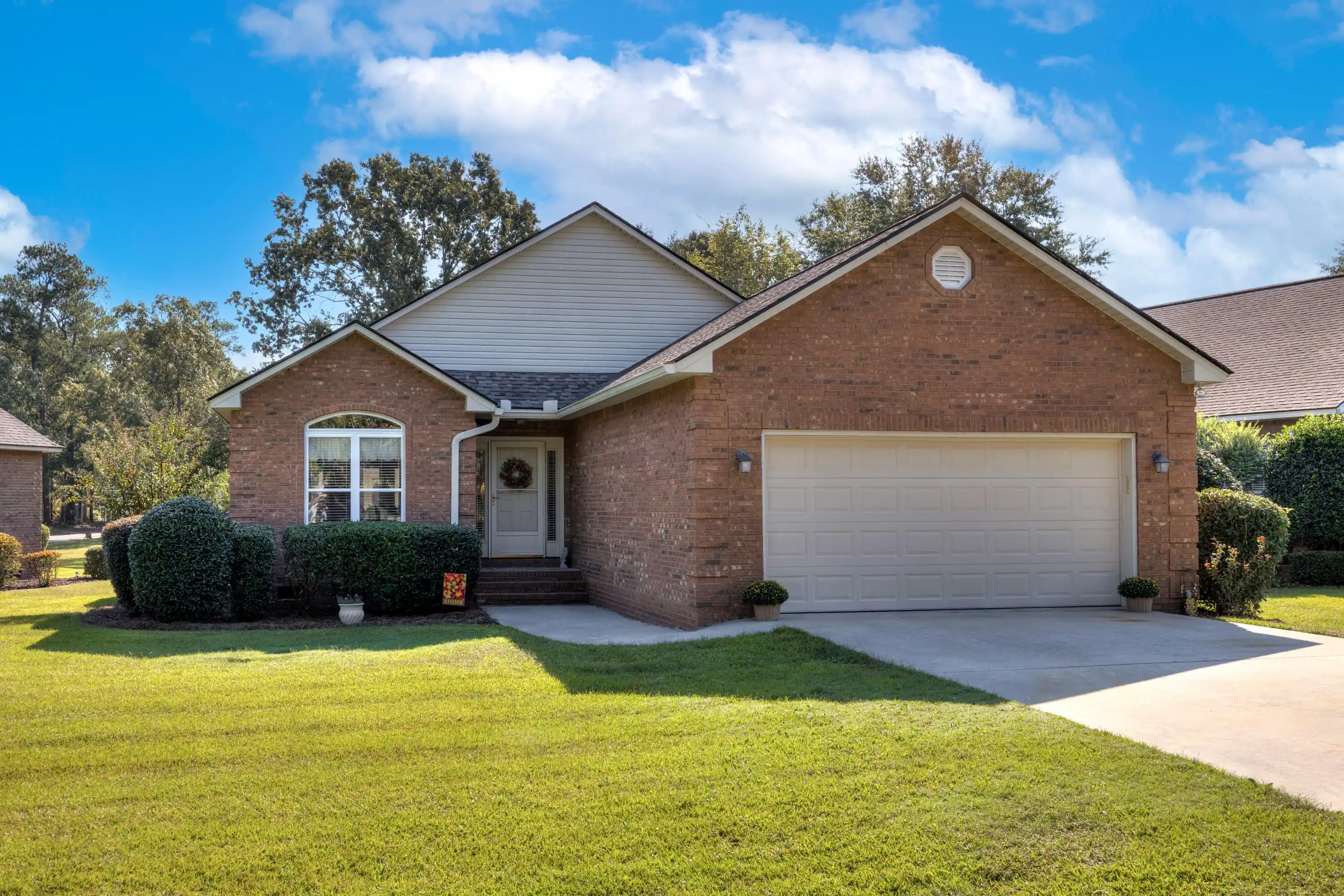 Single family home for sale at 115 Oakview Cir, Manning, SC 29102 | MLS# 26028772