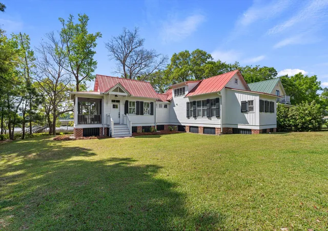 Photo 1 of Single family home for sale at 206 Marsh Pointe Dr, Seabrook, SC 29940 | MLS# 26020475 | Listing updated on 2026-09-15