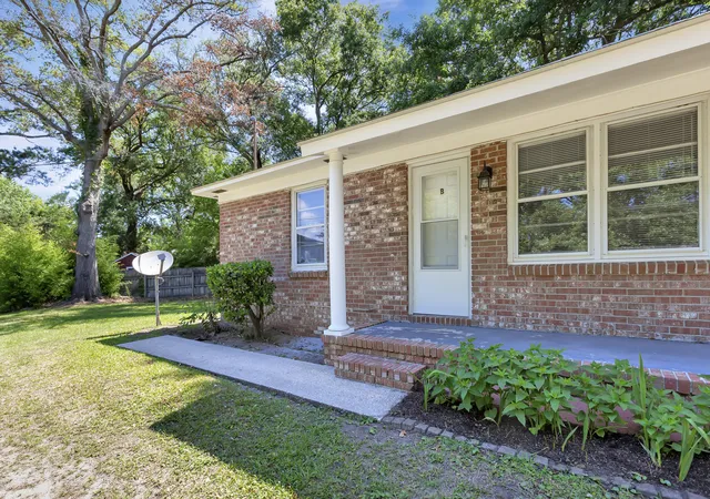 4th image of 1746 E Avalon Cir, Charleston, SC 29407