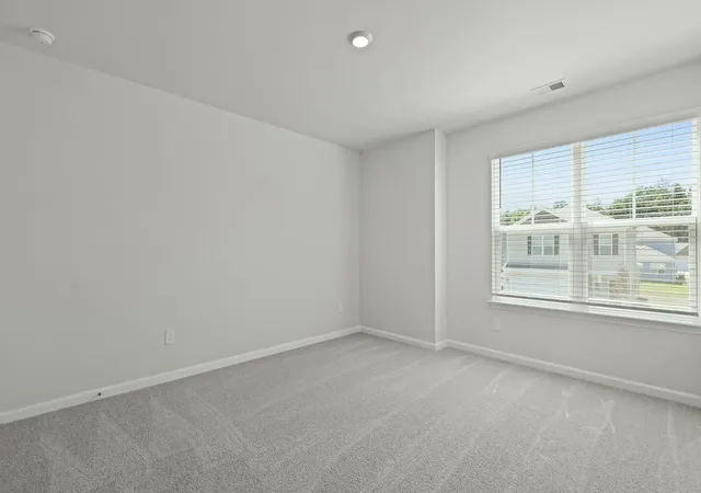 Photo 4 of Sale Pending at 2975 Fernwood Dr, Charleston, SC 29406 | MLS# 26023707 | Listing updated on 2026-08-31