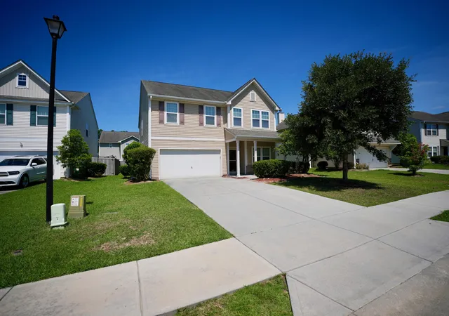 Photo 2 of Single family home for sale at 407 Thoroughbred Dr, Moncks Corner, SC 29461 | MLS# 26019314 | Listing updated on 2026-09-02