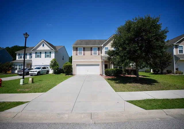 Photo 3 of Single family home for sale at 407 Thoroughbred Dr, Moncks Corner, SC 29461 | MLS# 26019314 | Listing updated on 2026-09-02
