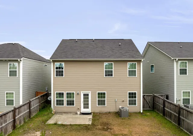 Homes for sale in Summerville, SC | 664 Redbud Ln, Summerville, SC 29486 | MLS# 26015467