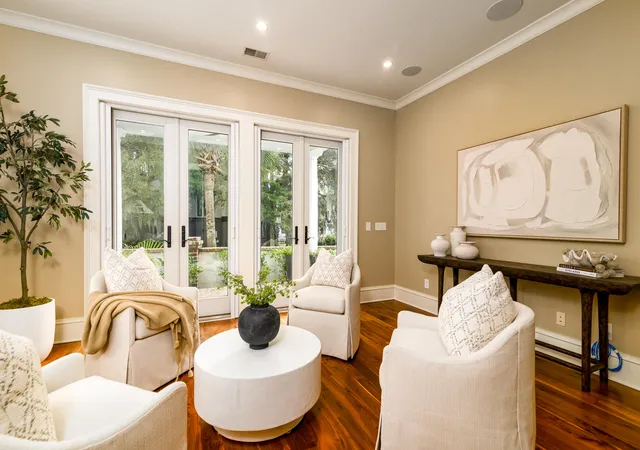 Photo 4 of Single family home for sale at 9 Transom Ct, Charleston, SC 29407 | MLS# 26022935 | Listing updated on 2026-10-02