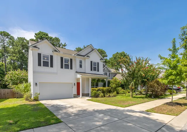 Photo 2 of Single family home for sale at 2025 Lanneau Ln, Johns Island, SC 29455 | MLS# 26020633 | Listing updated on 2026-09-14