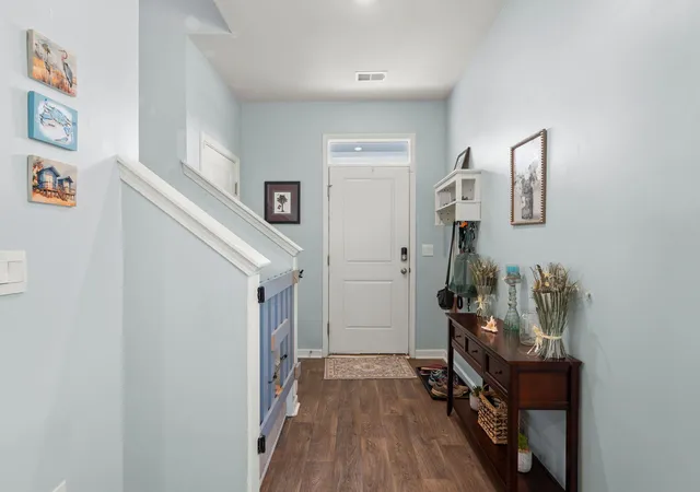 Photo 3 of Single family home for sale at 141 Lagoona Dr, Summerville, SC 29483 | MLS# 26000346 | Listing updated on 2026-08-04