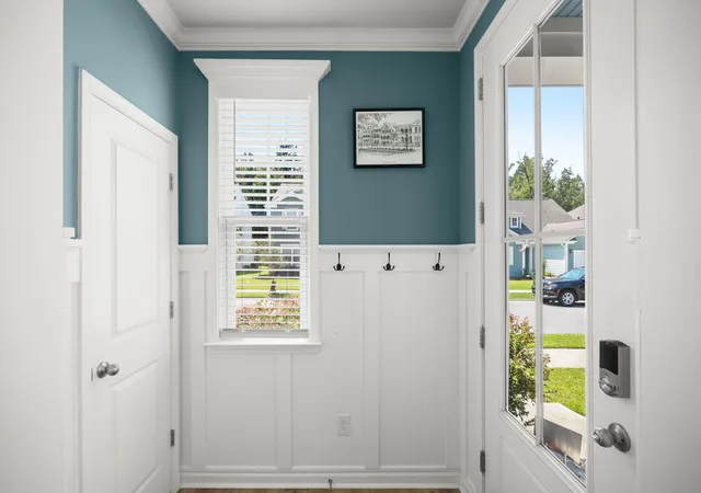 Photo 3 of Single family home for sale at 122 Loon Dr, Summerville, SC 29483 | MLS# 26024367 | Listing updated on 2026-09-17