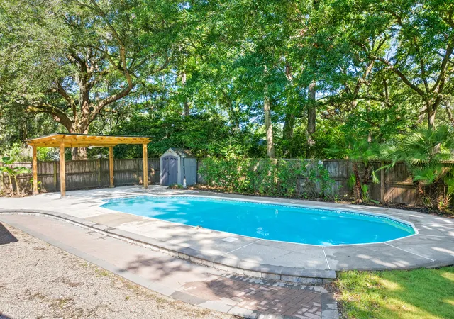 Homes for sale in James Island, SC | 29 Hillcreek Blvd, James Island, SC 29412 | MLS# 26016851