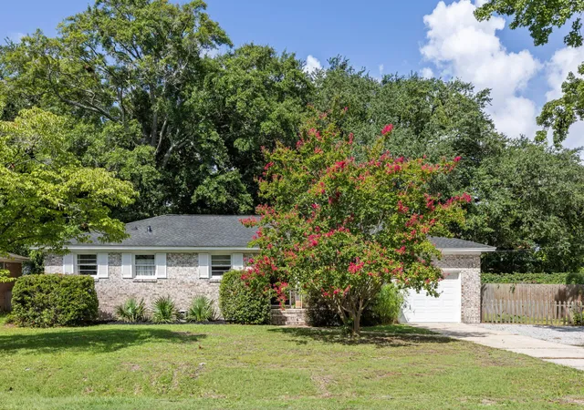 Single family home for sale at 1357 Ashley Hall Rd, Charleston, SC 29407 | MLS# 26023798