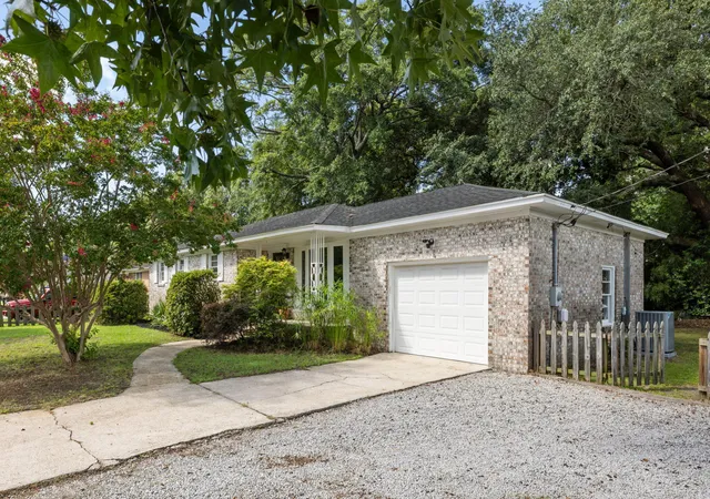 Photo 3 of Single family home for sale at 1357 Ashley Hall Rd, Charleston, SC 29407 | MLS# 26023798 | Listing updated on 2026-09-16