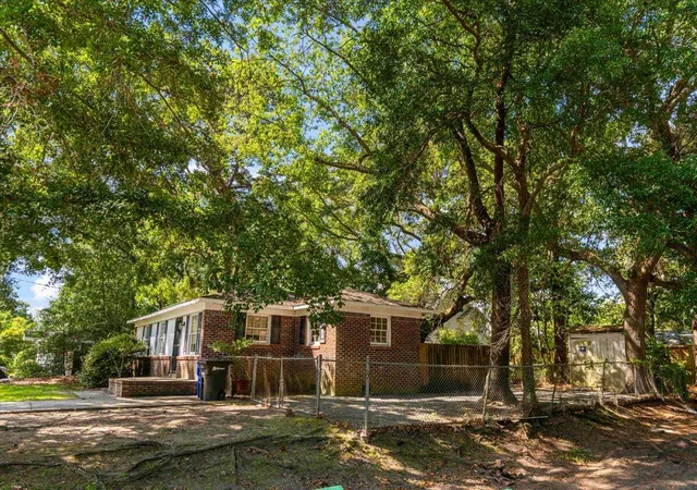 1st image of 1436 Heather Dr, Mount Pleasant, SC 29464 | MLS# 26018523