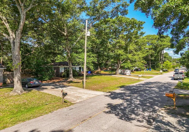 2nd image of 1436 Heather Dr, Mount Pleasant, SC 29464 | MLS# 26018523