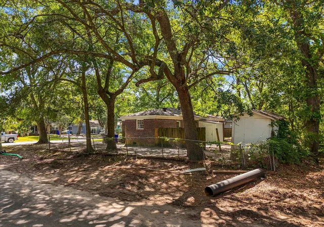 5th image of 1436 Heather Dr, Mount Pleasant, SC 29464 | MLS# 26018523