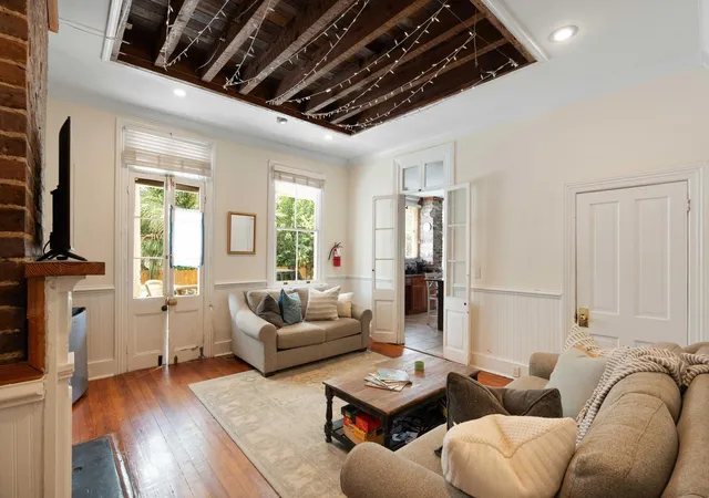 Homes for sale in Charleston, SC | 77 Pitt St, Charleston, SC 29403 | MLS# 26006583