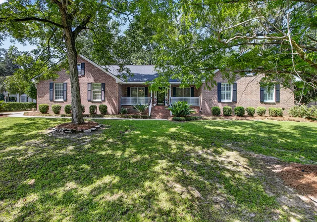 Photo 3 of Single family home for sale at 103 Old Postern Rd, Summerville, SC 29483 | MLS# 26023882 | Listing updated on 2026-09-17