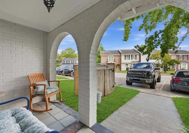 Photo 3 of Townhouse for sale at 733 Ralston Ct, Mount Pleasant, SC 29464 | MLS# 26020963 | Listing updated on 2026-09-15