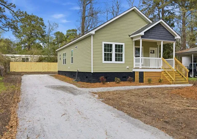 Photo 2 of Single family home for sale at 1550 Larry St, North Charleston, SC 29406 | MLS# 26024392 | Listing updated on 2026-09-17