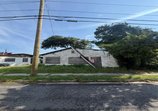 Photo 4 of Single family home for sale at 2306 Meeting Street Rd, North Charleston, SC 29405 | MLS# 26024360 | Listing updated on 2026-09-01