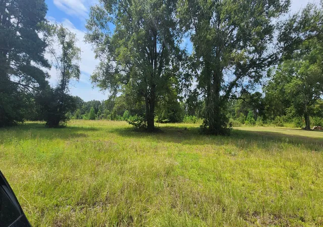 Photo 5 of Land for sale at 1298 Tennis Ln, Summerton, SC 29148 | MLS# 26023928 | Listing updated on 2026-08-26