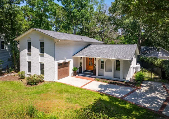 1st image of 1055 Royalist Rd, Mount Pleasant, SC 29464 | MLS# 26019461