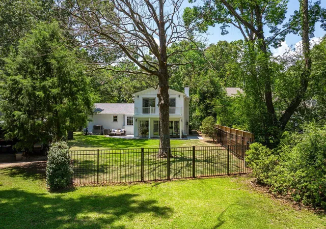 Photo 63 of Single family home for sale at 1055 Royalist Rd, Mount Pleasant, SC 29464 | MLS# 26019461 | Listing updated on 2026-10-09