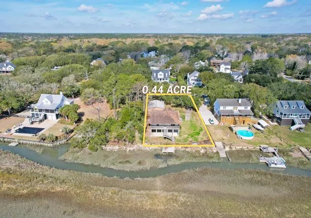 Photo 2 of Single family home for sale at 1538 Periwinkle Dr, Mount Pleasant, SC 29466 | MLS# 26021563 | Listing updated on 2026-07-29