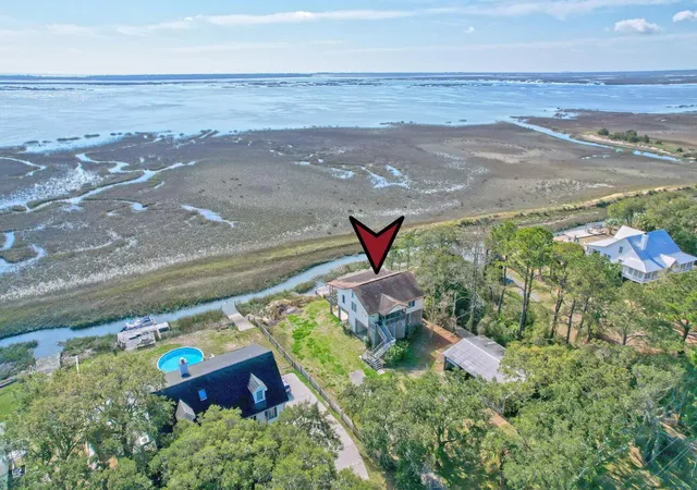 Photo 3 of Single family home for sale at 1538 Periwinkle Dr, Mount Pleasant, SC 29466 | MLS# 26021563 | Listing updated on 2026-07-29