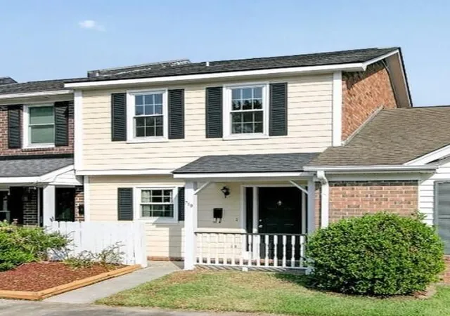 1st image of 719 Williamson Dr, Mount Pleasant, SC 29464 | MLS# 26022097