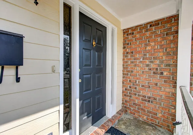 4th image of 719 Williamson Dr, Mount Pleasant, SC 29464 | MLS# 26022097
