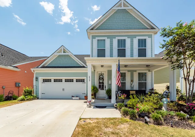 Homes for sale in Ravenel, SC | 232 Summer Tanager Dr, Ravenel, SC 29470 | MLS# 26019336