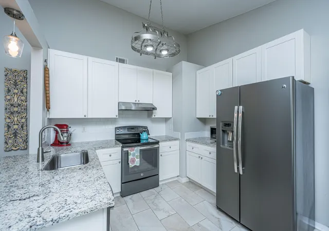 Homes for sale in Charleston, SC | 1141 Oakcrest Dr, Charleston, SC 29412 | MLS# 26019027