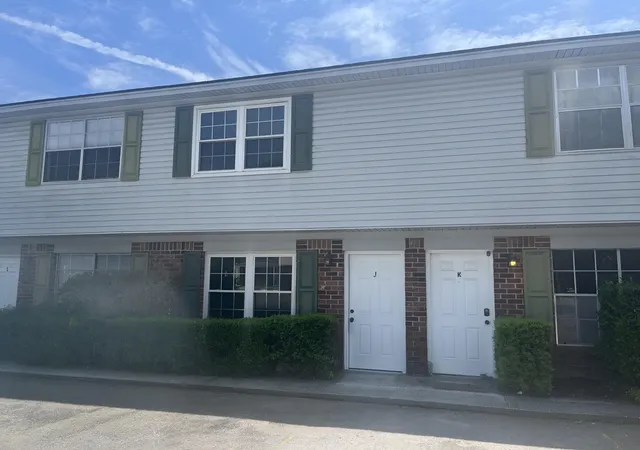 Homes for sale in Charleston, SC | 519 Parkdale Dr #Apt J, Charleston, SC 29414 | MLS# 26014852