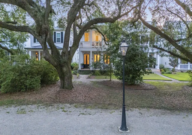 Photo 1 of Single family home for sale at 1056 Avenue Of Oaks, Charleston, SC 29407 | MLS# 26024268 | Listing updated on 2026-09-08