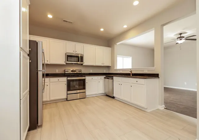 Photo 3 of Single family home for sale at 269 Cameron St, Summerville, SC 29486 | MLS# 26022737 | Listing updated on 2026-09-17