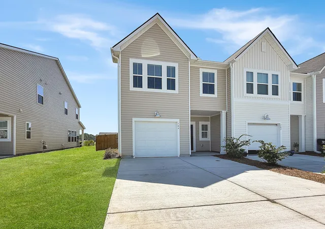 1st image of 784 Ridgley Dr, Summerville, SC 29486 | MLS# 26023671