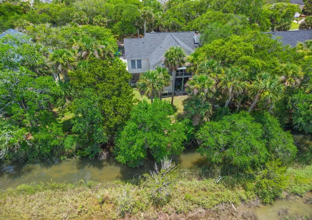 Homes for sale in Edisto Island, SC | 407 Pompano Rd, Edisto Island, SC 29438 | MLS# 26018519