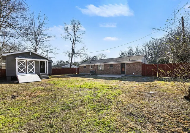 Homes for sale in Charleston, SC | 1932 Sunnyvale Ave, Charleston, SC 29414 | MLS# 26003011