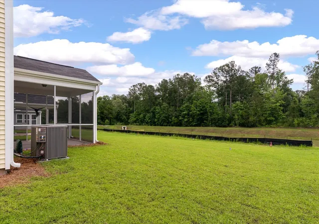Homes for sale in Ridgeville, SC | 222 Palfrey Dr, Ridgeville, SC 29472 | MLS# 25014599