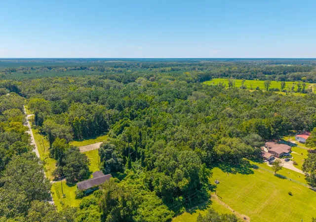 Photo 4 of Land for sale at 1718 Hope Plantation Ln, Jacksonboro, SC 29452 | MLS# 25024057 | Listing updated on 2026-05-19