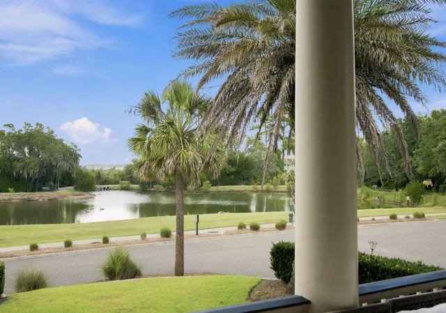 Photo 4 of Single family home for sale at 212 Beauford Pointe, Mount Pleasant, SC 29464 | MLS# 26020106 | Listing updated on 2026-09-16