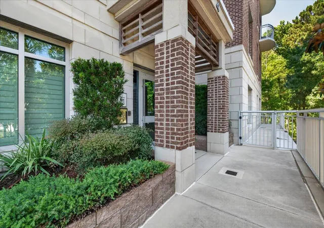 Photo 3 of Townhouse for sale at 155 Wingo Way #467, Mount Pleasant, SC 29464 | MLS# 26017281 | Listing updated on 2026-08-04