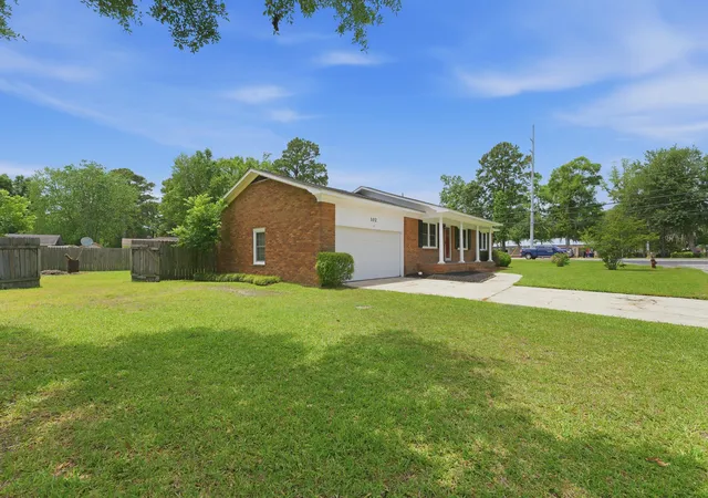 Homes for sale in Ladson, SC | 102 Washington Dr, Ladson, SC 29456 | MLS# 26016028