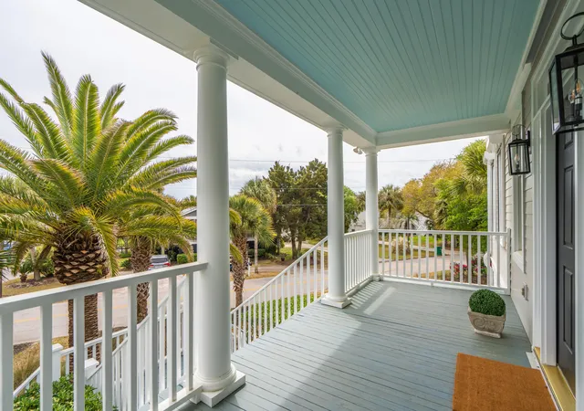 Photo 3 of Single family home for sale at 7 2nd Avenue, Isle Of Palms, SC 29451 | MLS# 26010449 | Listing updated on 2026-09-16
