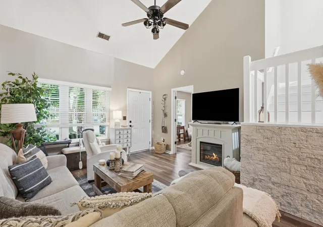 Photo 4 of Townhouse for sale at 8089 Shadow Oak Dr, Charleston, SC 29406 | MLS# 26022344 | Listing updated on 2026-10-24