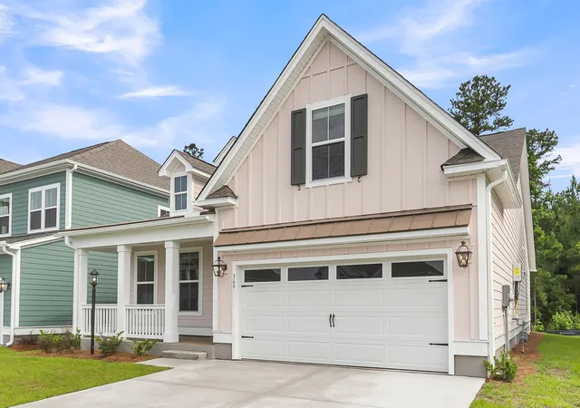 Photo 3 of Single family home for sale at 1 Tuggle Lane Dr, Ridgeville, SC 29472 | MLS# 26023909 | Listing updated on 2026-08-22
