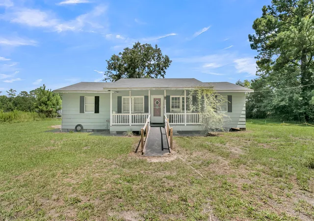 Single family home for sale at 659 Taylor Pond Rd, Dorchester, SC 29437 | MLS# 26023119