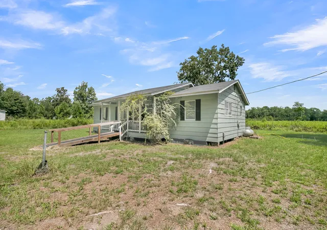 Photo 2 of Single family home for sale at 659 Taylor Pond Rd, Dorchester, SC 29437 | MLS# 26023119 | Listing updated on 2026-08-19