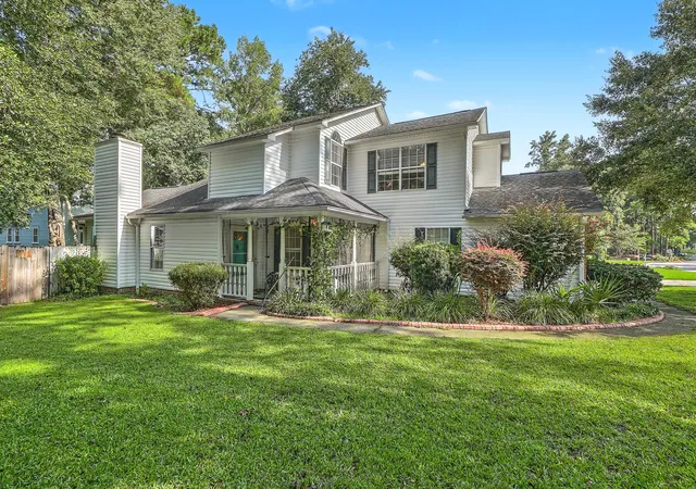 Photo 2 of Single family home for sale at 306 Black Oak Blvd, Summerville, SC 29485 | MLS# 26023635 | Listing updated on 2026-09-15