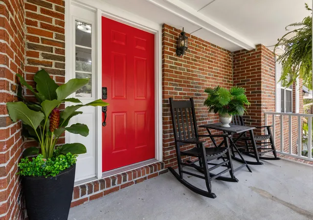 Photo 3 of Single family home for sale at 1831 Houghton Dr, Charleston, SC 29412 | MLS# 26024483 | Listing updated on 2026-08-30