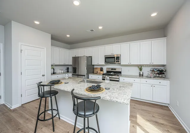 Photo 3 of Single family home for sale at 2114 Longhorn Ln, Summerville, SC 29485 | MLS# 26008545 | Listing updated on 2026-09-14